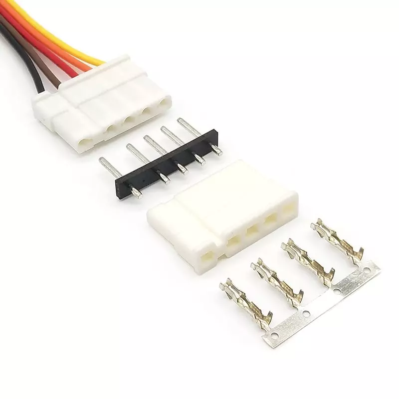 R3430 Series Crimp Housing 7.50/5.00mm Nylon 66 UL94V-2 coloe white, circuit 02 to 06 pin