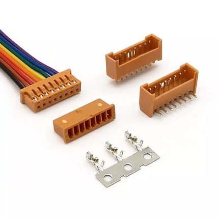 Crimpgeh&#xE4;use der Serie R6510, 1,25 mm PBT, UL 94V-0, Schaltung 02 bis 15 Pins
