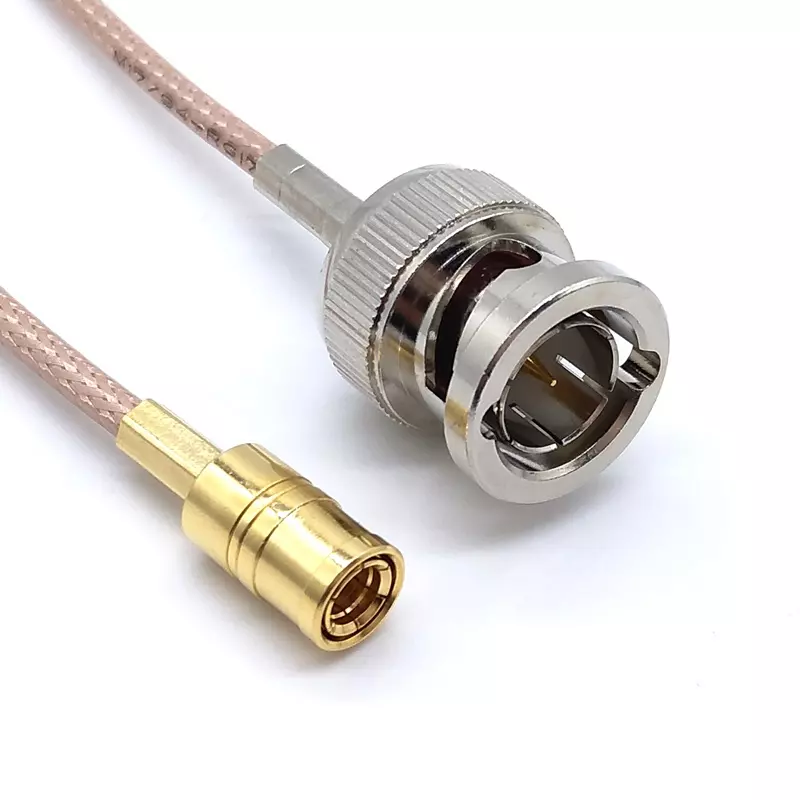 HF-Kabel mit BNC-Stecker auf SMB-Stecker
