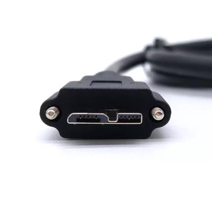 USB 3.0 Micro-B-Stecker, vergoldete Kontakte mit vernickeltem Geh&#xE4;use